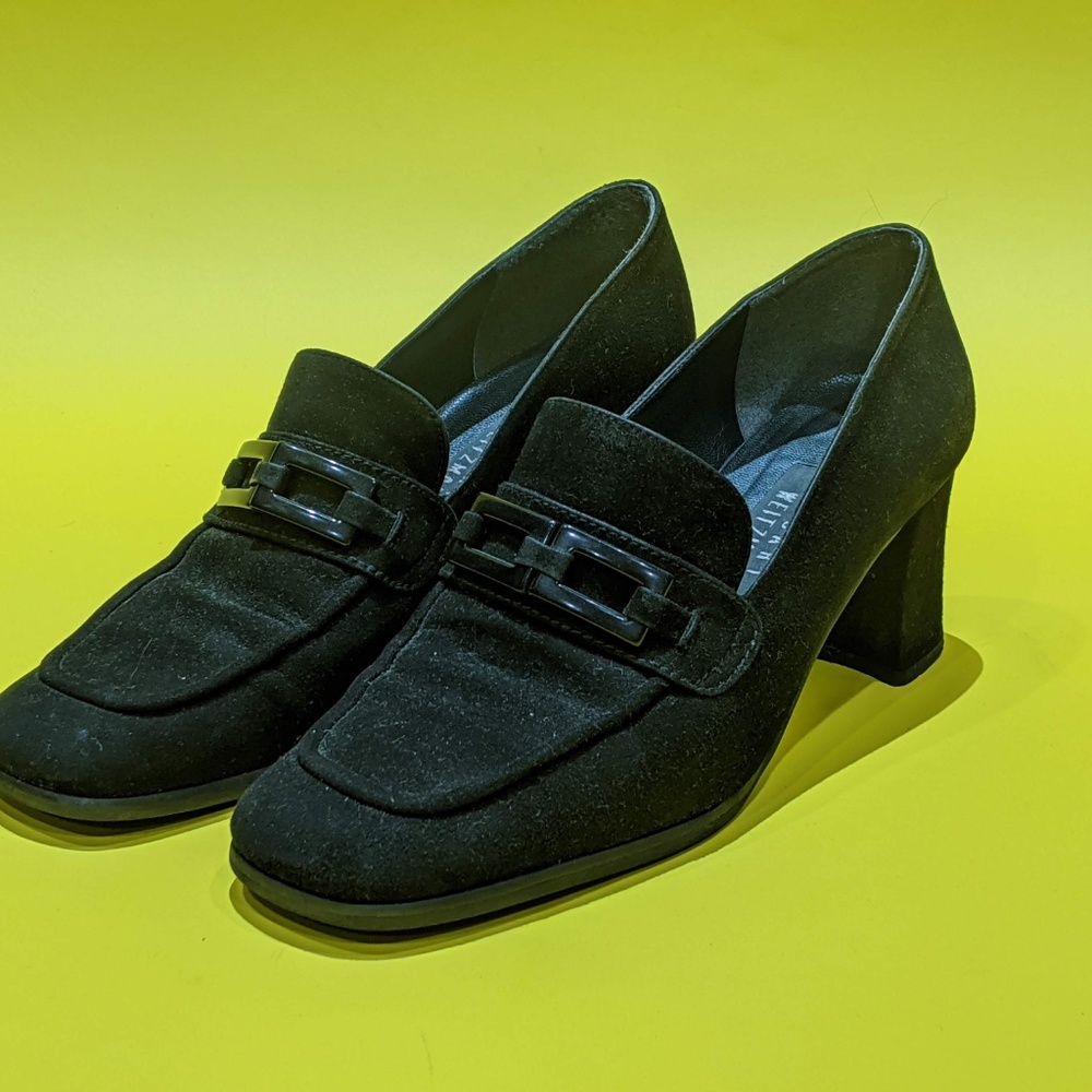 Stuart Weitzman Heels Black Suede 2in Heel - Picture 6 of 6